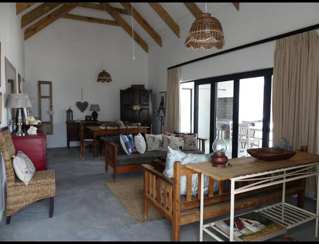 2 BEDROOM HOUSE FOR SALE IN HARBOUR LIGHTS